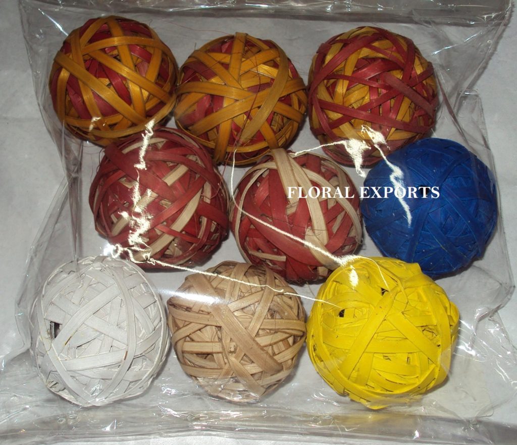 CANE BETI BALL 6 CM. COLOUR