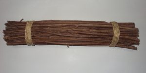 TWIGS WITH SKIN POSSY